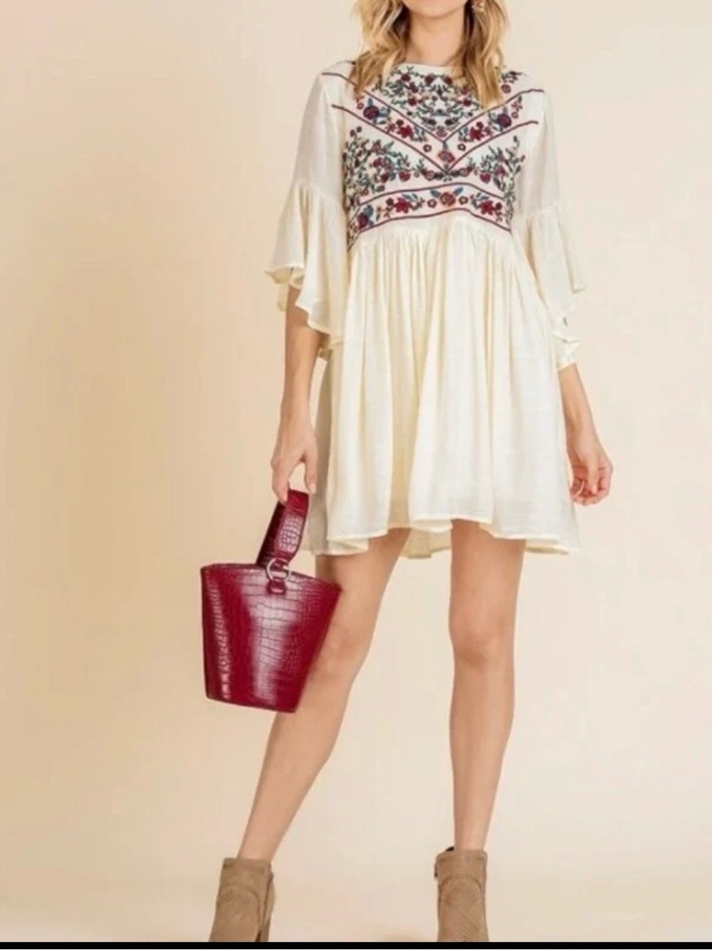 UMGEE Boho Floral Embroidered Bell Sleeve Ivory Mini Dress Size Medium Festival